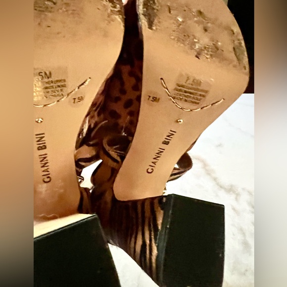 Gianni Bini Platform Animal Print Sandals Sz 7.5 - Picture 8 of 10